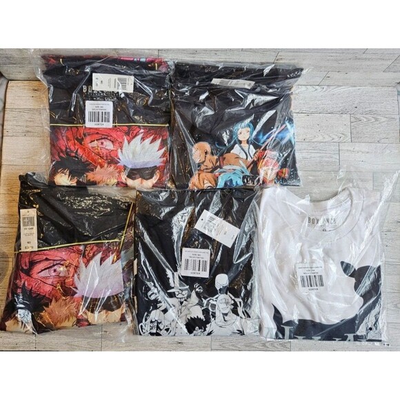Hot Topic Tops - Hot Topic Five T-Shirt Bundle Anime, Harry Potter, My Hero Academia. M. NWT.